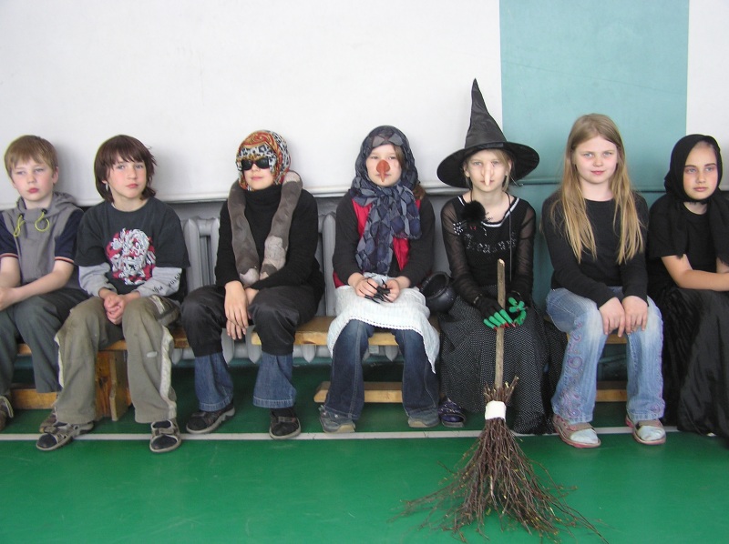047.jpg