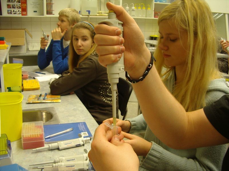 0910bioteh10c015.jpg