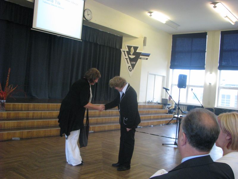 060.JPG
