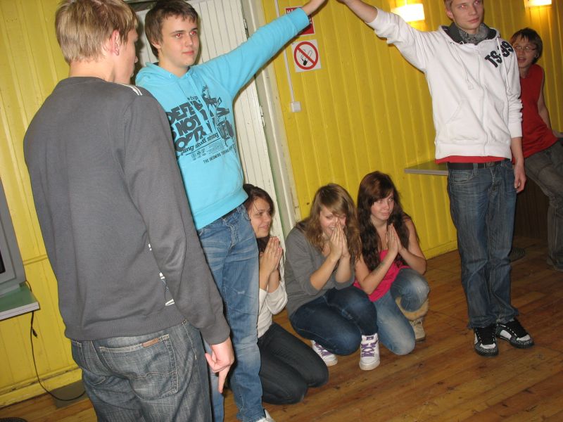013.jpg