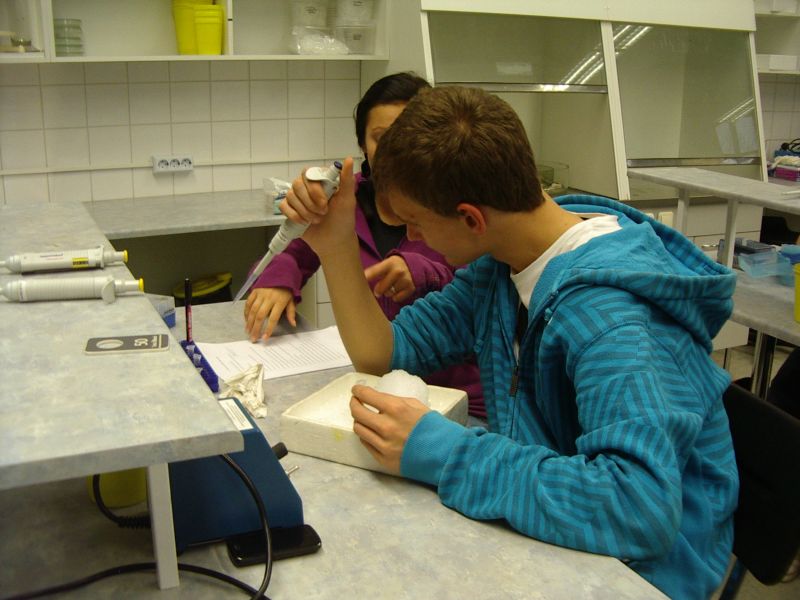 20112012_10cbioteh001.jpg