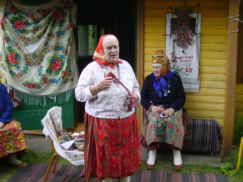 i2212.jpg