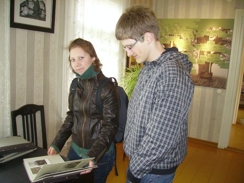166.jpg
