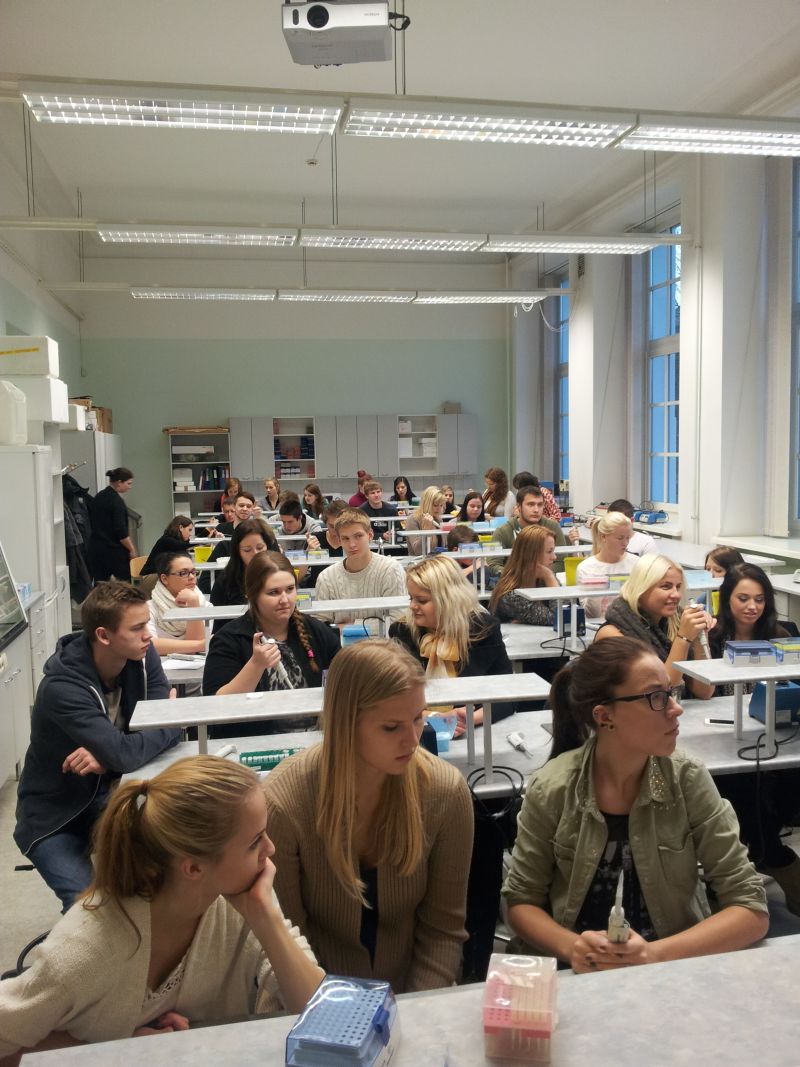 12b12m20132014TY_biotehn001.jpg