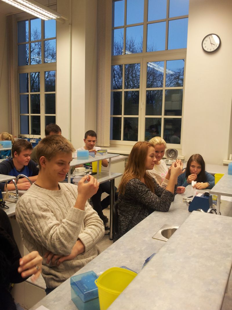 12b12m20132014TY_biotehn021.jpg