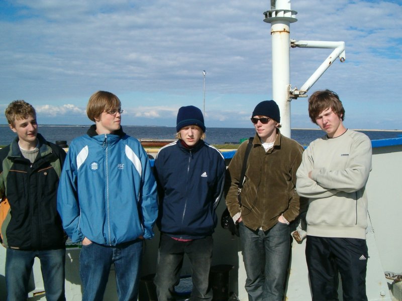 050.jpg