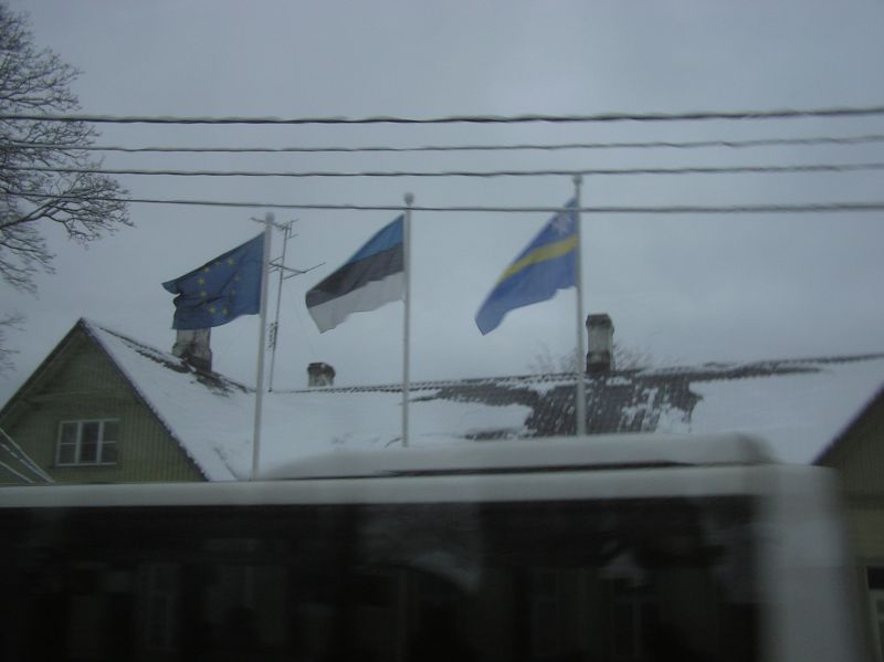 00-2812121.jpg