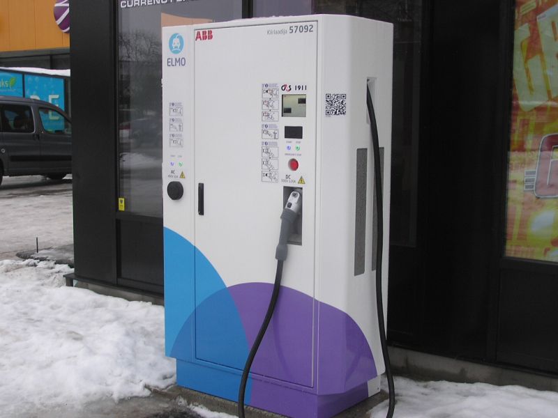 02-300018.jpg