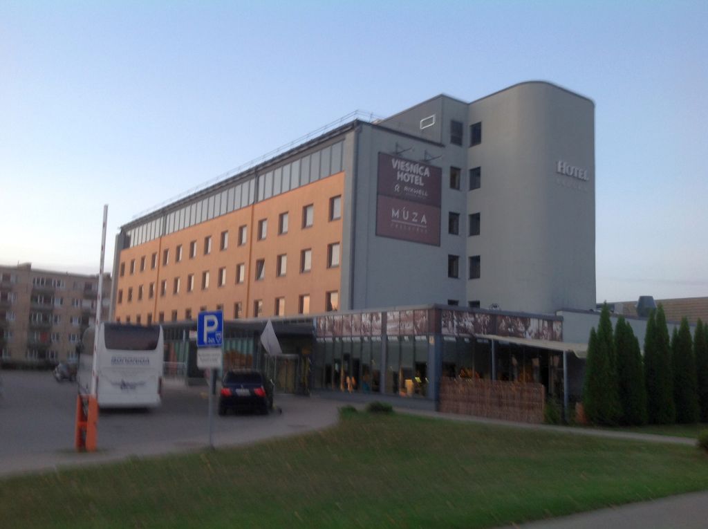 1063.jpg