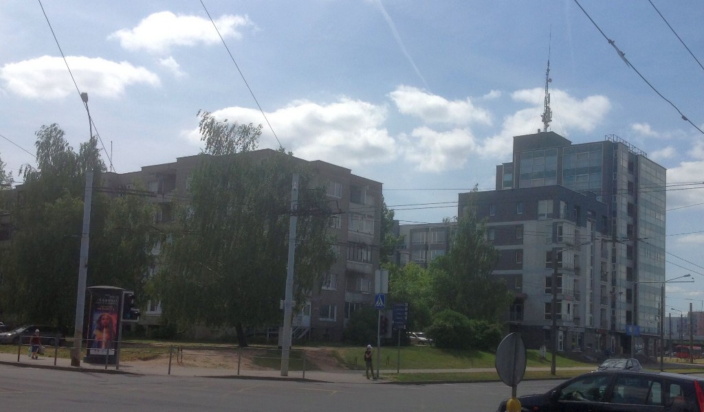 2120.jpg