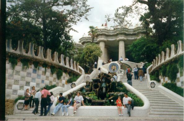 guell2.jpg