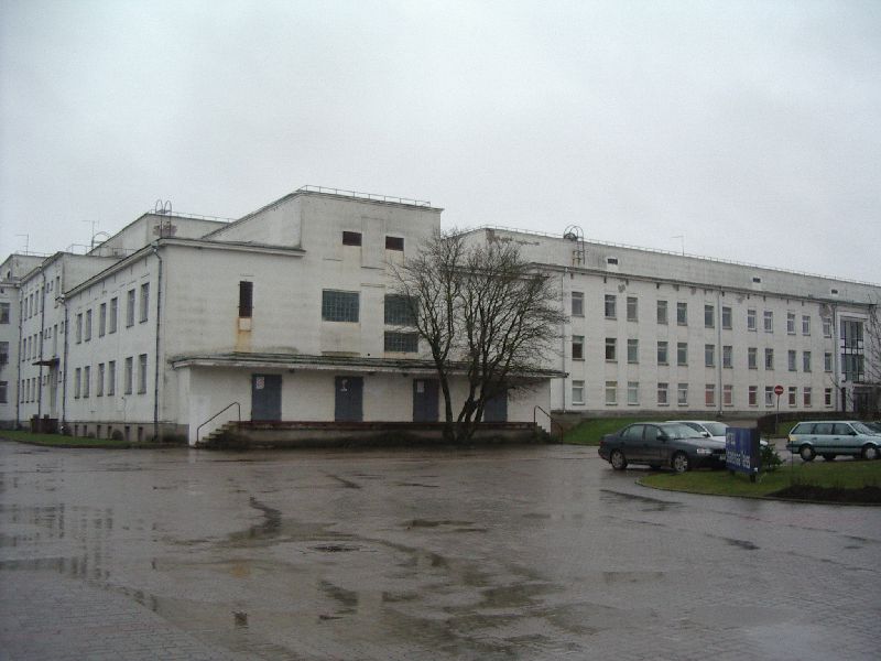 483.jpg