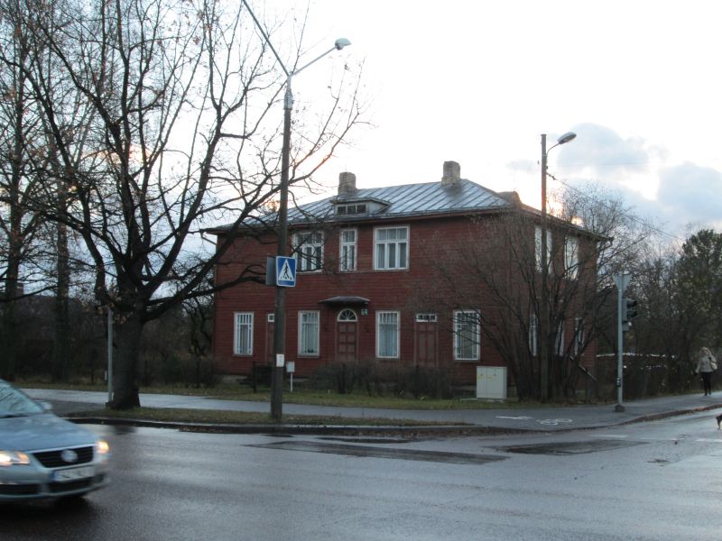 121.jpg